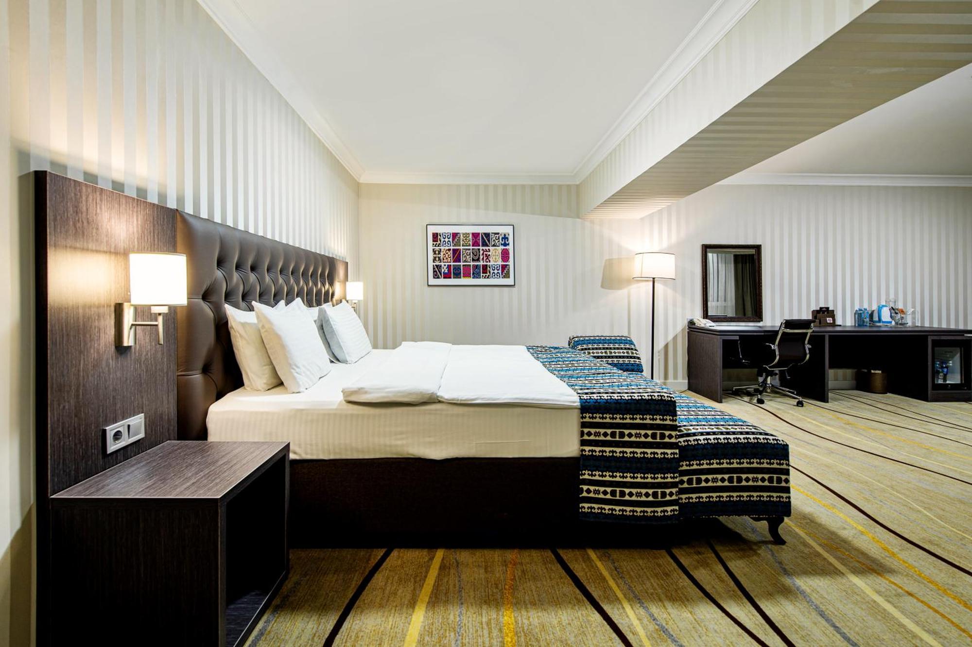 Shymkent Grand Hotel Kültér fotó