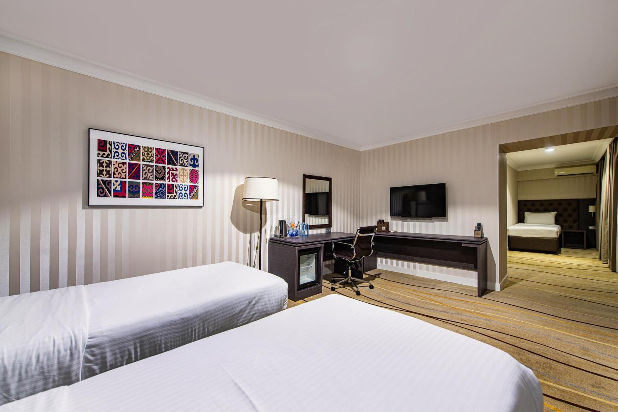 Shymkent Grand Hotel Kültér fotó