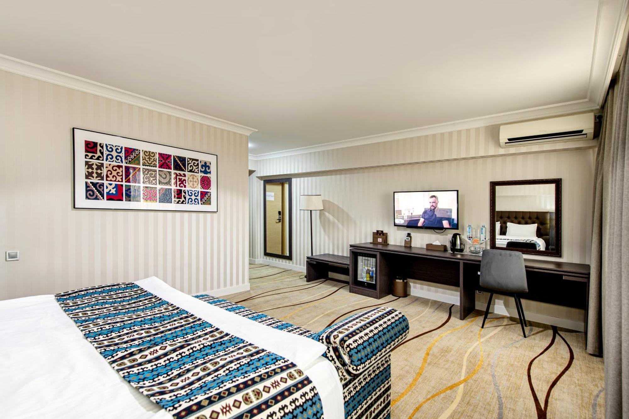 Shymkent Grand Hotel Kültér fotó